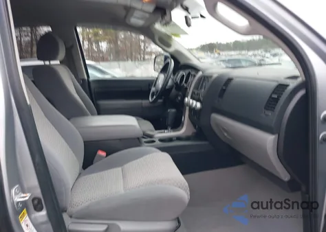 2010 Toyota Tundra Grade 5.7L V8 из США, поврежденный, VIN 5TFDY5F19AX151631